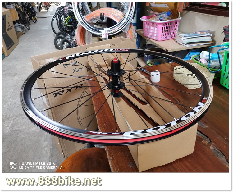 ชุดล้อเสือหมอบ Roton RXR - XC6, ขอบ 35มม, อลู 700C Road bike Wheels 11สปีดชิมาโน่ มีสีดำและสีแดง