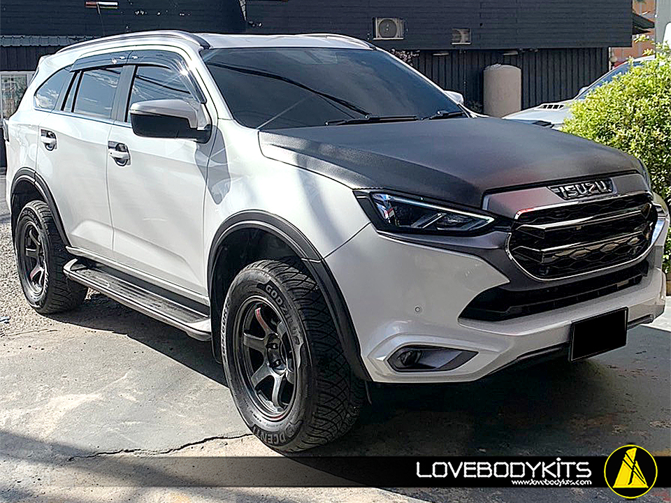 ซุ้มล้อแบบเรียบ : MU-X 2021