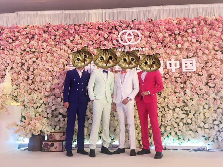 พร้อมเช่า ชุดสูทชาย สีเขียวมินท์ พาสเทล