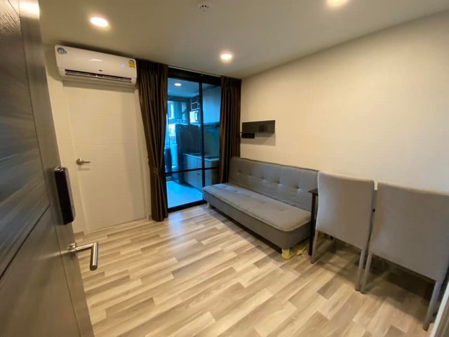 ให้เช่าคอนโดเดอะคิวบ์ พรีเมี่ยม รามอินทรา 34 ห้อง 30 ตร.ม.แอร์ 2 ตัว มีเครื่องซักผ้า พร้อมอยู่