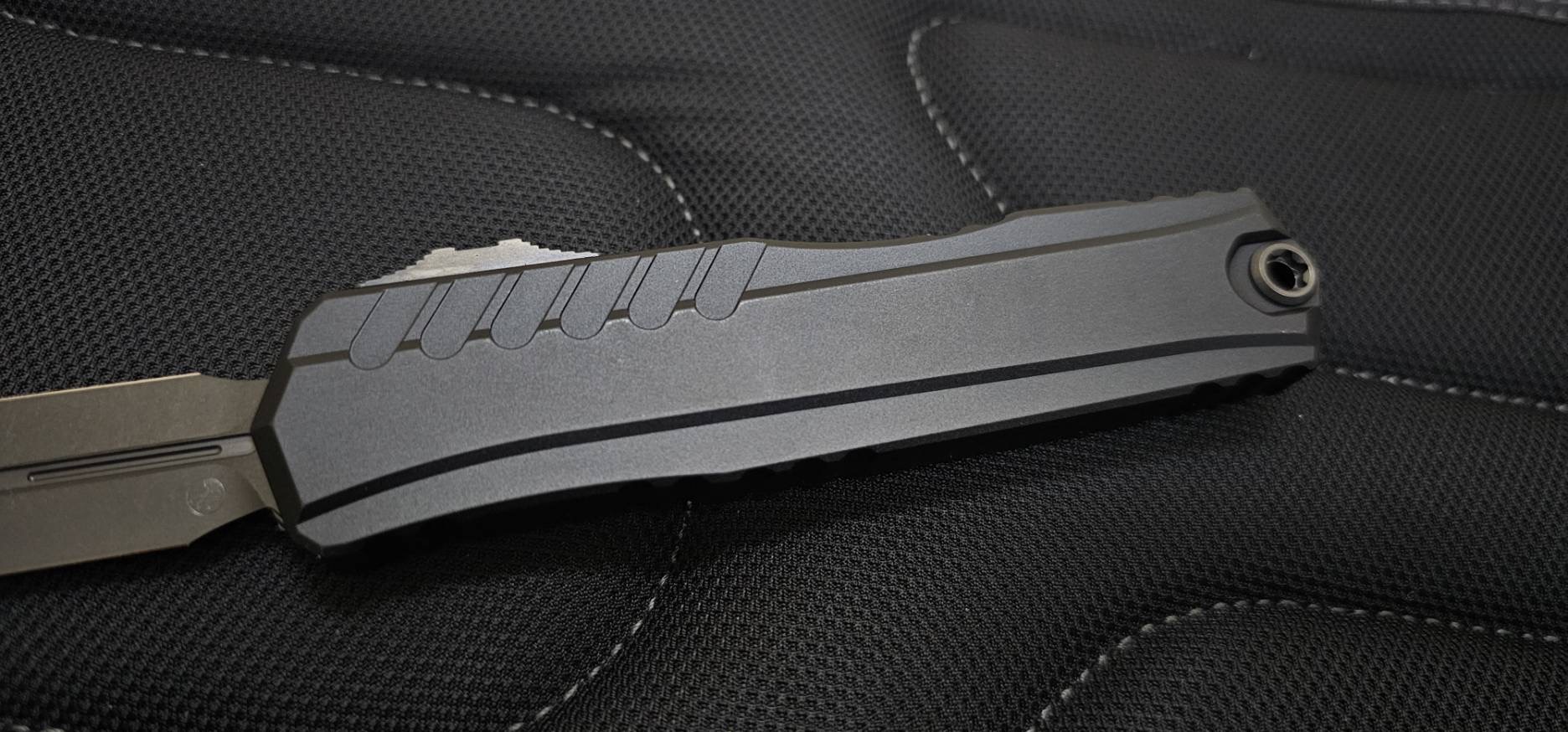 Microtech Cypher II D/E Shadow DLC Standard Signature Series