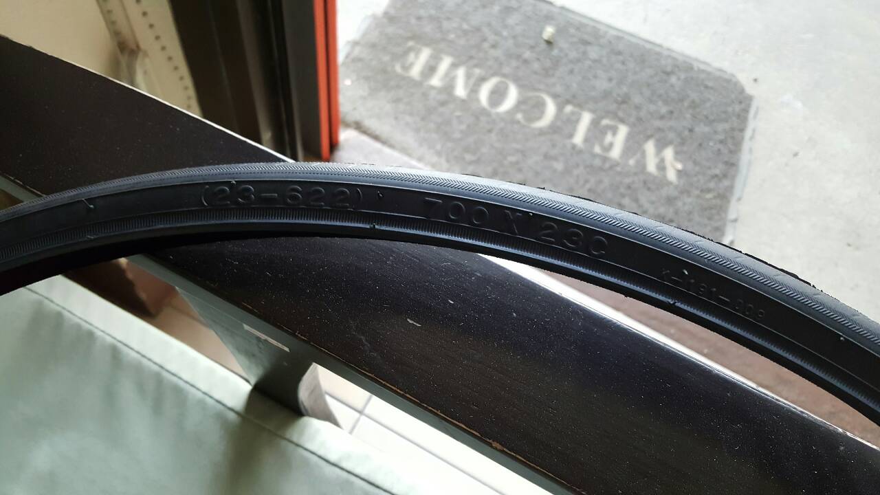 ยางนอก Kenda KWest K191 ,Road Bicycle Tire 700x23C (ขอบลวด) (kerry350บาท)(EMS150บาท)