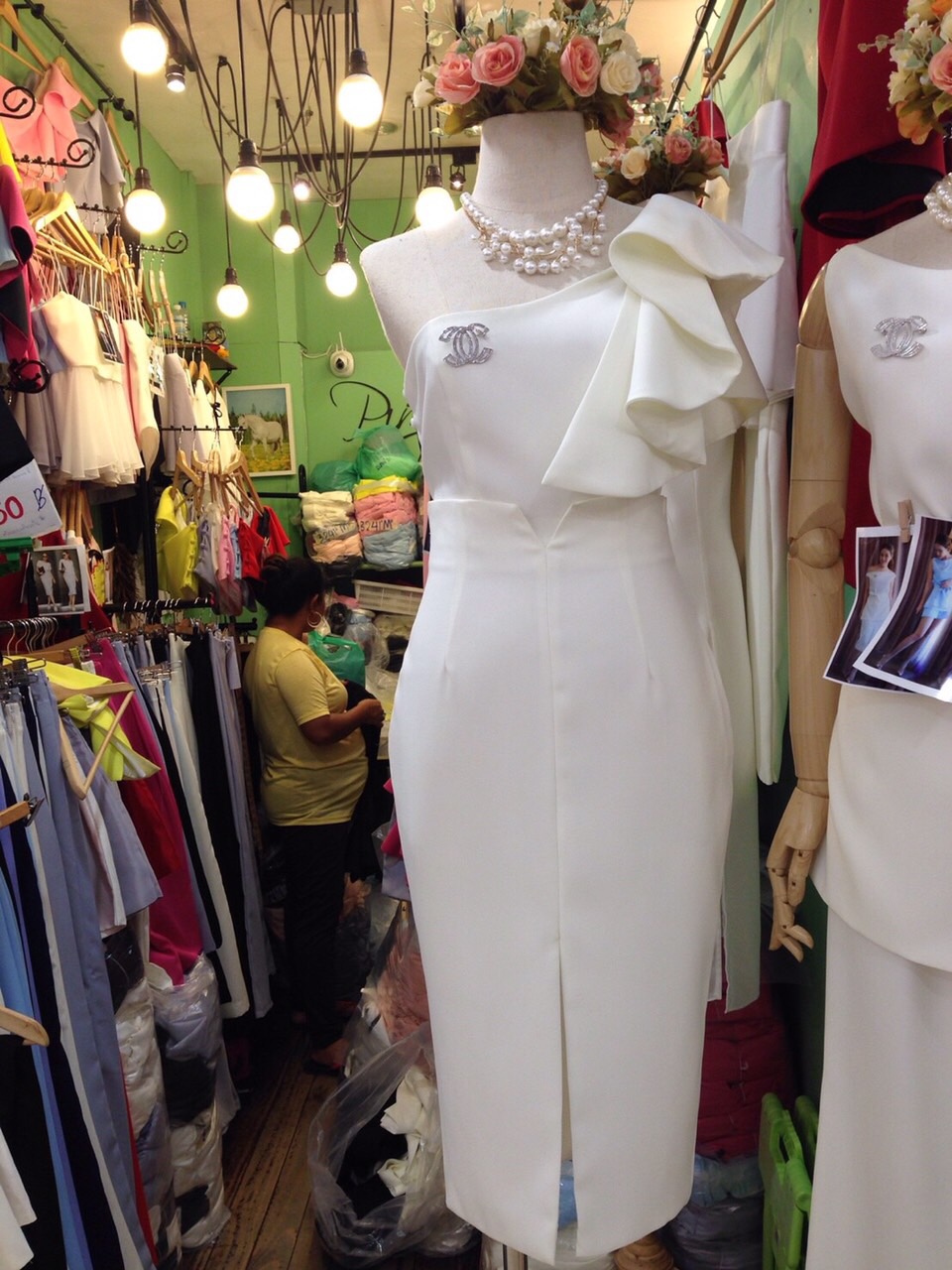 พร้อมส่ง ชุดออกงาน ไหล่เดียว แต่งระบาย สีเทา ใส่ได้ทั้งงานเช้า งานเย็น