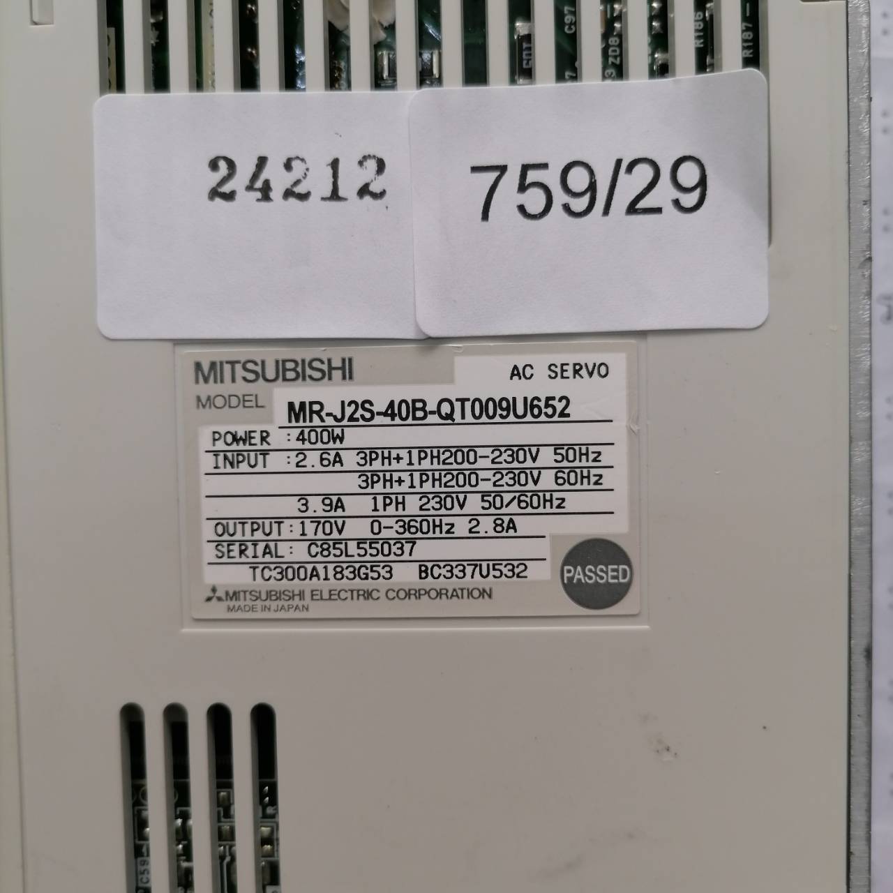 SERVO DRIVE " MITSUBISHI " รุ่น MR-J2S-40B-QT009