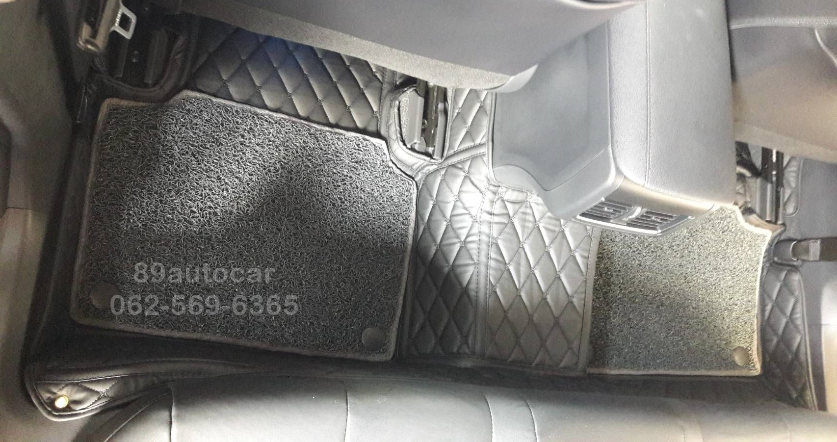 พรมรถยนต์ Toyota Camry 2020-2022 ปูพรม7D สีดำล้วน + พรมดักฝุ่นสีเทา