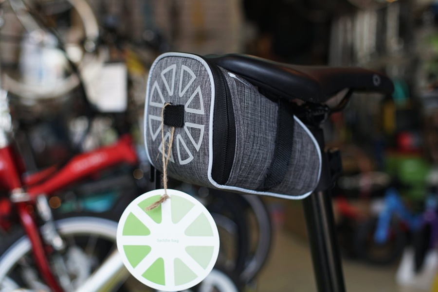 DAHON กระเป๋าใต้อานจักรยาน ของแท้ กันน้ำได้ Saddle bag ติดตั้งง่าย พร้อมแถบสะท้อนแสง