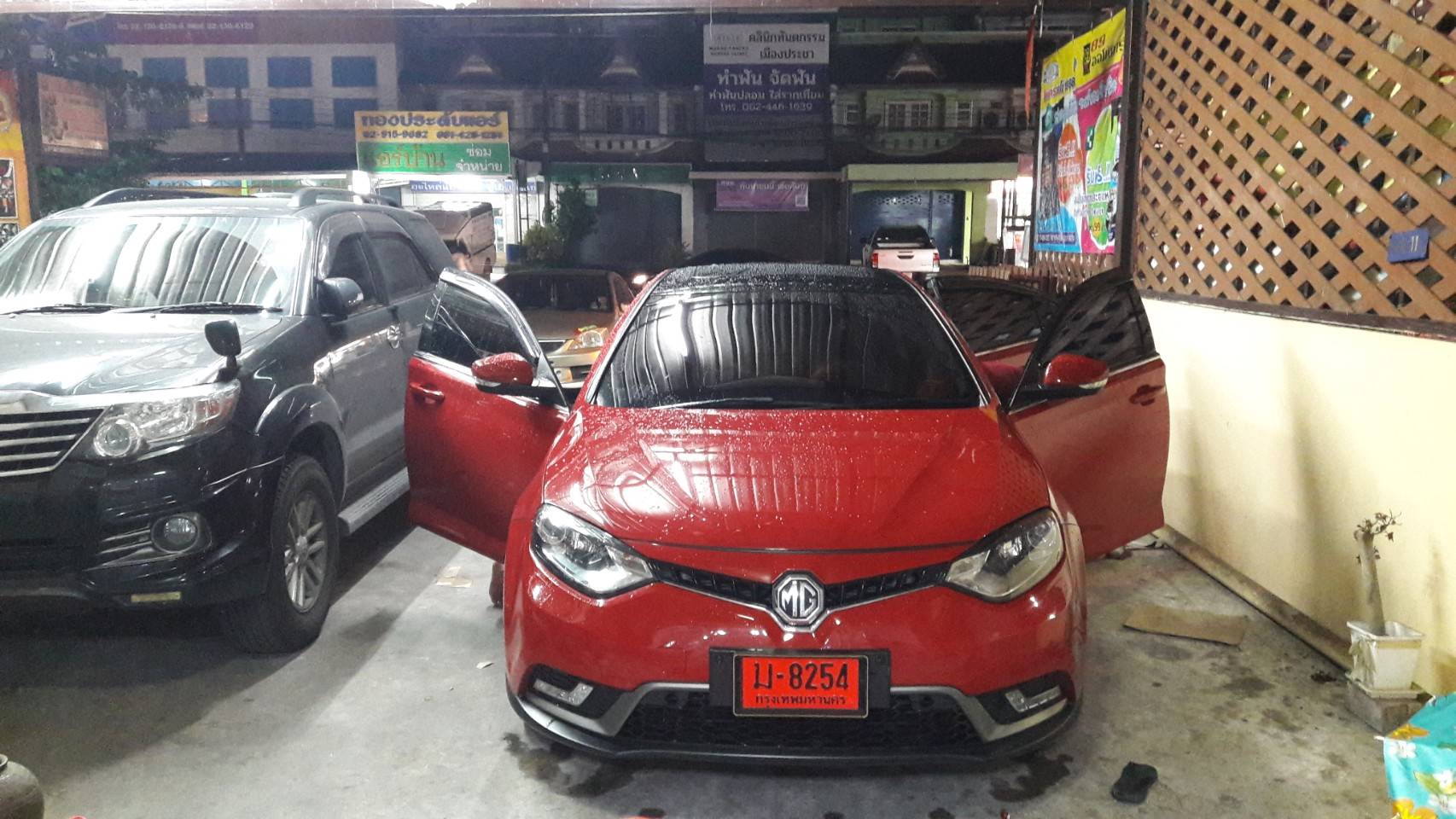 พรมปูพื้น6D MG6 เข้ารูป