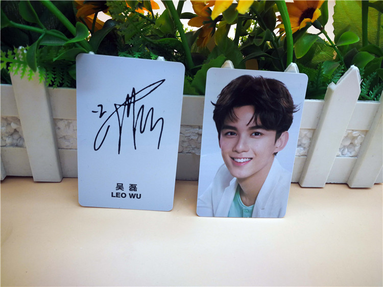 Photobook อู๋เหล่ย (Wu lei) +กรอบรูป พร้อมของแถมในเซต