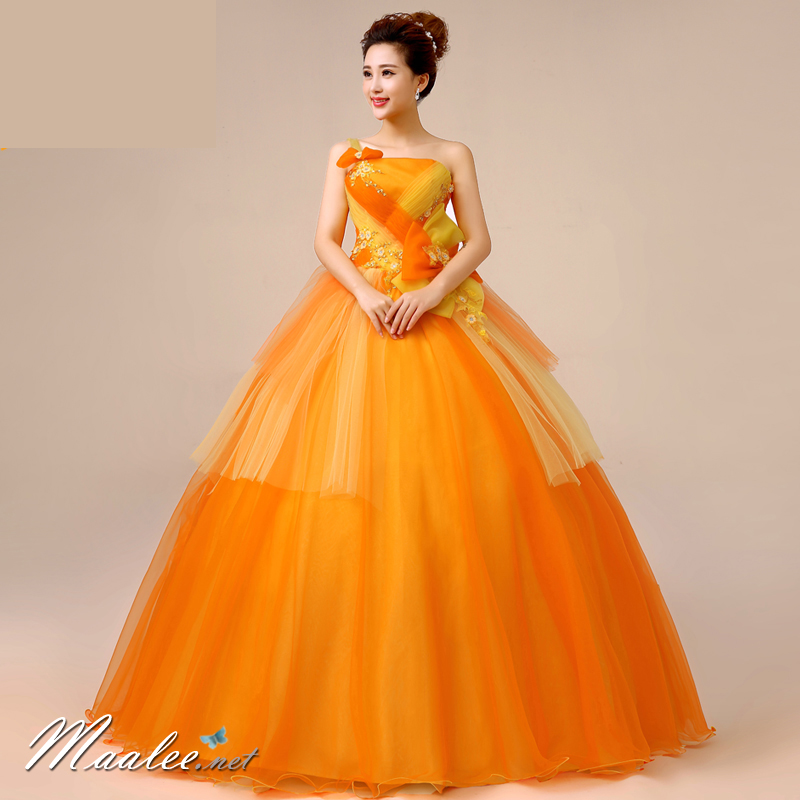 พร้อมเช่า ชุดแฟนซี ชุดราตรี ไหล่เดียว สีส้มแต่งระบายสีเหลือง น่ารัก แต่งโบว์เพิ่มความหวาน