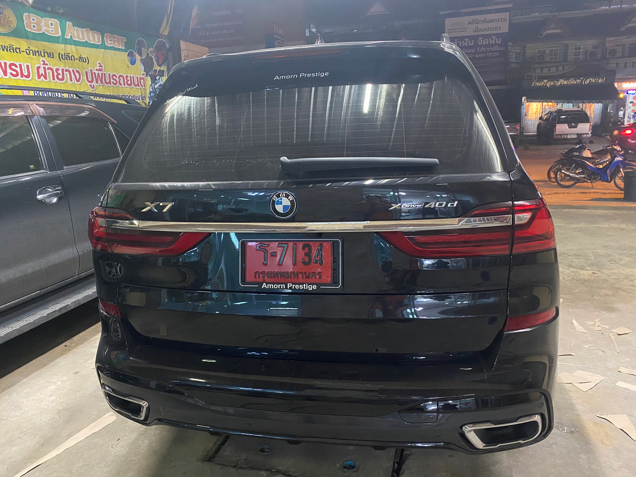 พรมรถยนต์ BMW X7 6 ที่นั่ง ปูพรมหกดี สีกาแฟ เต็มคัน