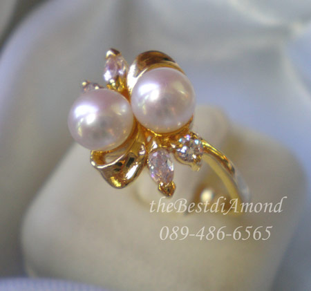 BR701-PR+++แหวนมุก in the flower+++มุกแท้ มุกน้ำจืด ประดับด้วยเพชร CZ ดีไซน์สวยหรู ดูภูมิฐาน ใส่แล้วดูดีมากๆๆ ดูผู้ดีสุดๆ