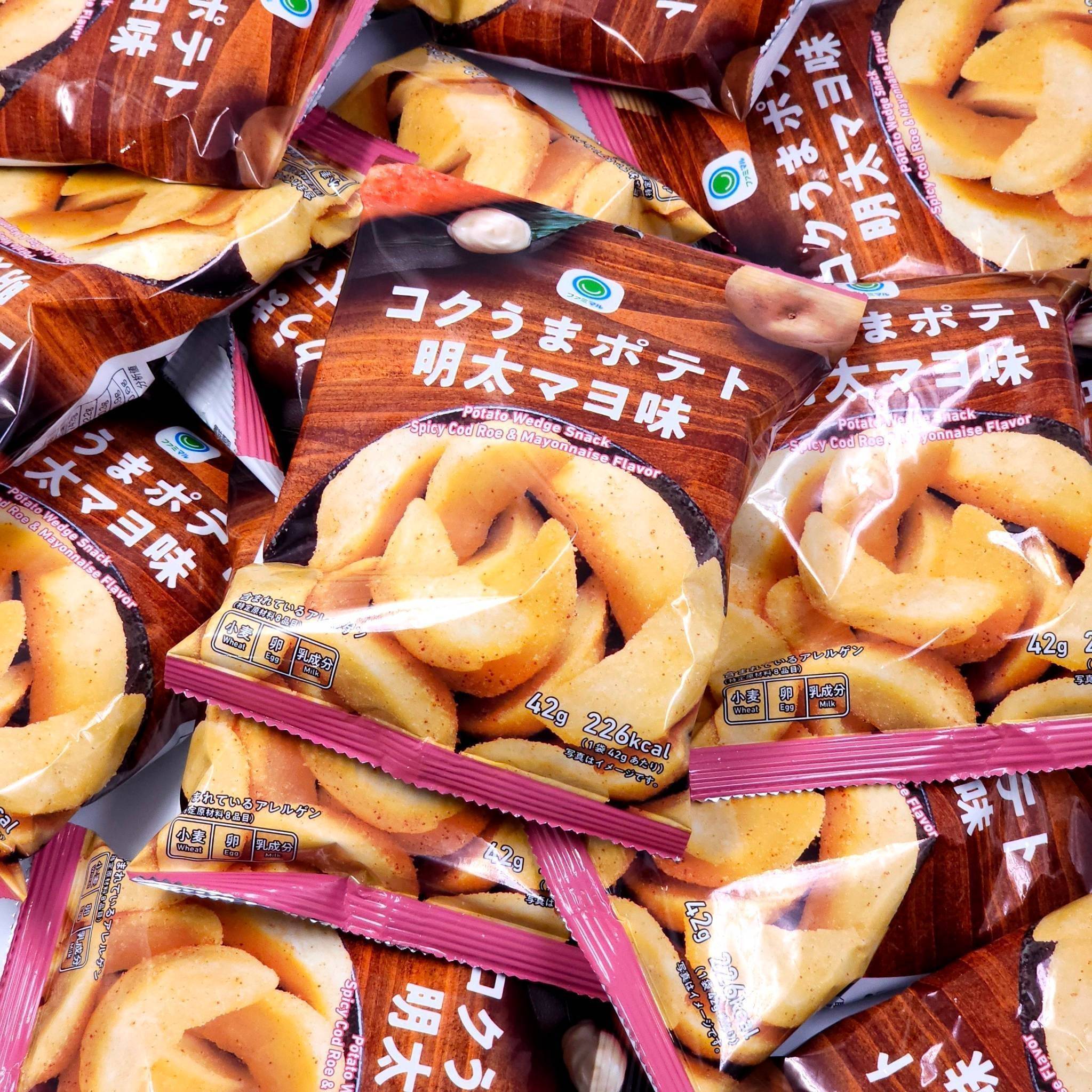 Family Mart Mentaiko Potato Wedge Snack Spicy Cod Roe & Mayonaise Flavor 42g มันฝรั่งใส่กับไข่ปลาเมนไทโกะ