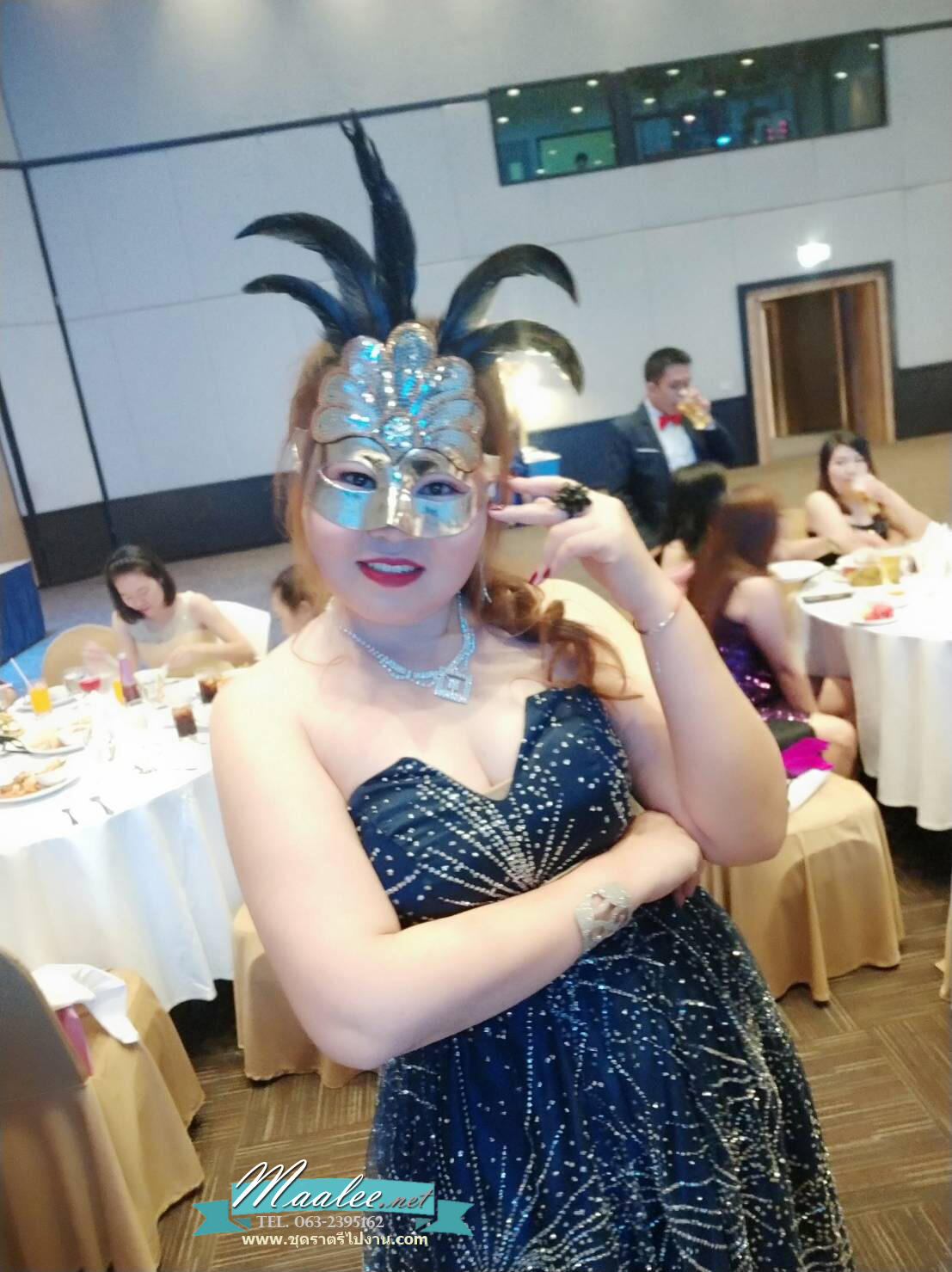 พร้อมเช่า ชุดแฟนซี ชุดราตรี เกาะอก สีNAVY BLUE กลิตเตอร์ทั้งตัว ลายอวกาศ