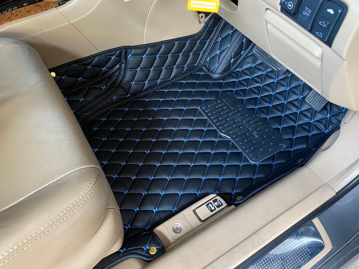 พรมปูในรถ Honda Accord G7 โฉมปลาวาฬ เข้ารูป