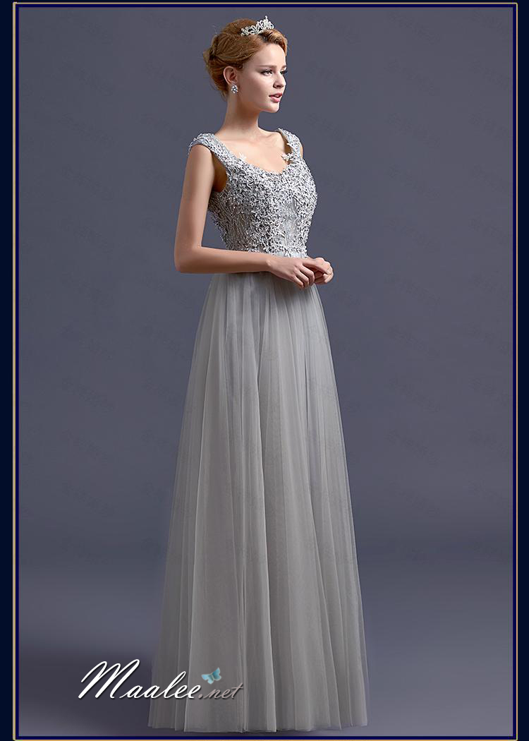 พร้อมเช่า ชุดราตรียาว แบบแขนกุด ช่วงอกปักลูกไม้แต่งลูกปัดหรู ตัวกระโปรงยาวผ้าตาข่าย สวยพริ้ว สีเทา