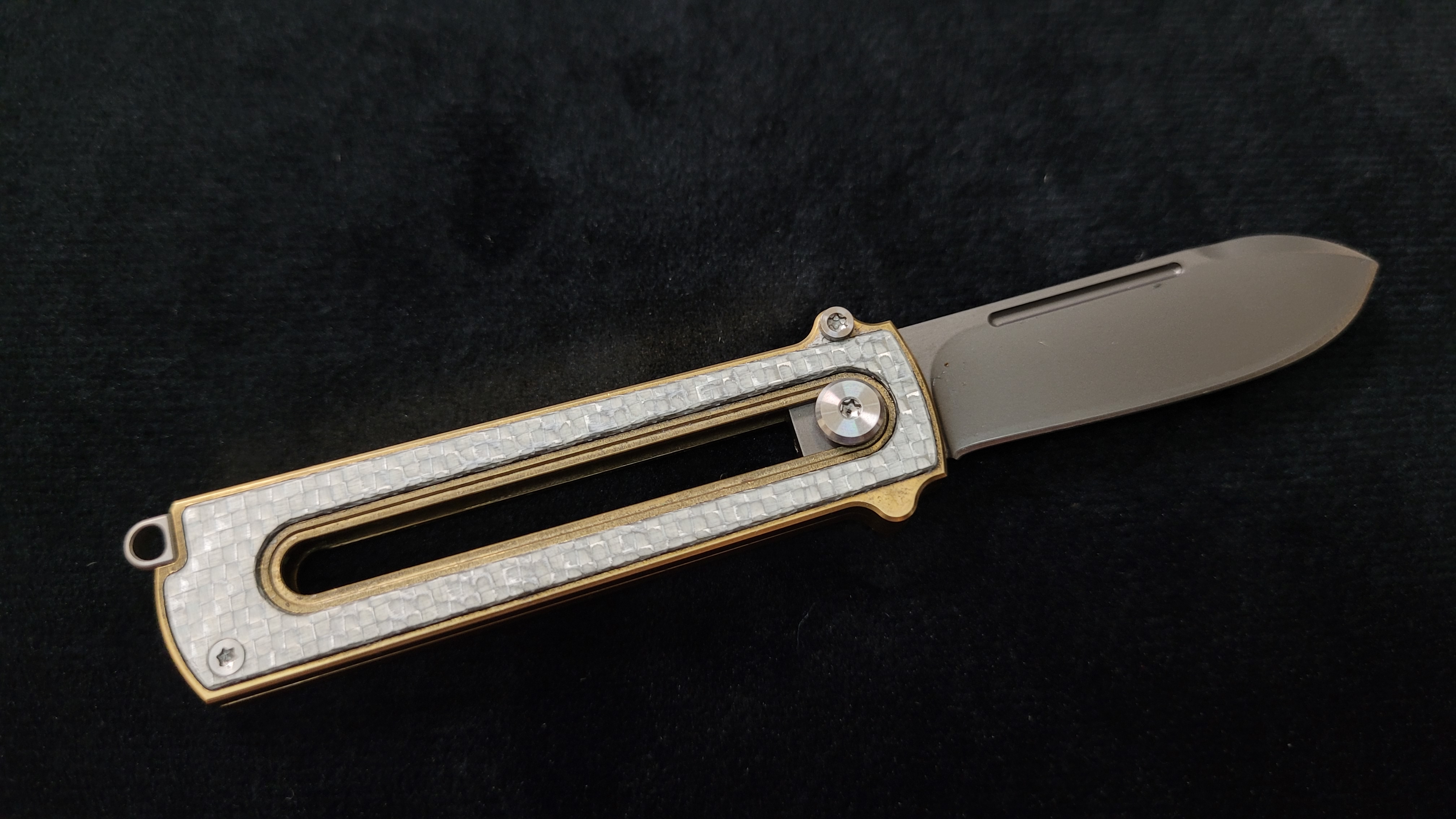 Al Br BarloX with M390 Blade-for a short time Dealer's Cost Silver Carbon Fiber DLC Black Blade