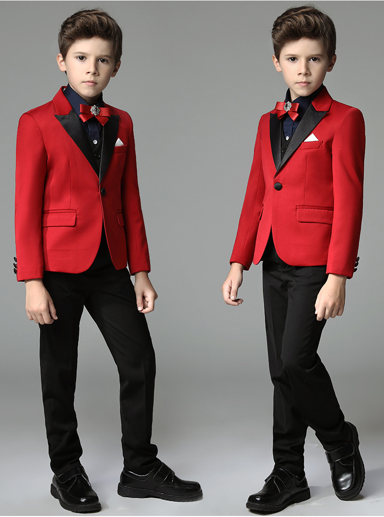 Pre-order ชุดสูทเด็กชาย สีแดง ปกคอสีดำ แบบเรียบหรู