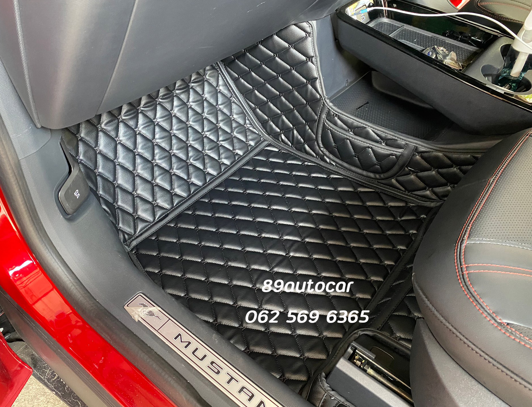 ขายพรมปูพื้นรถยนต์ Ford Mustang Mach-E 2022 สีดำล้วน เต็มคัน