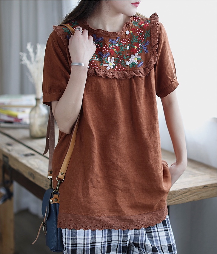 เสื้อผ้าลินินลายปักแต่งลูกไม้