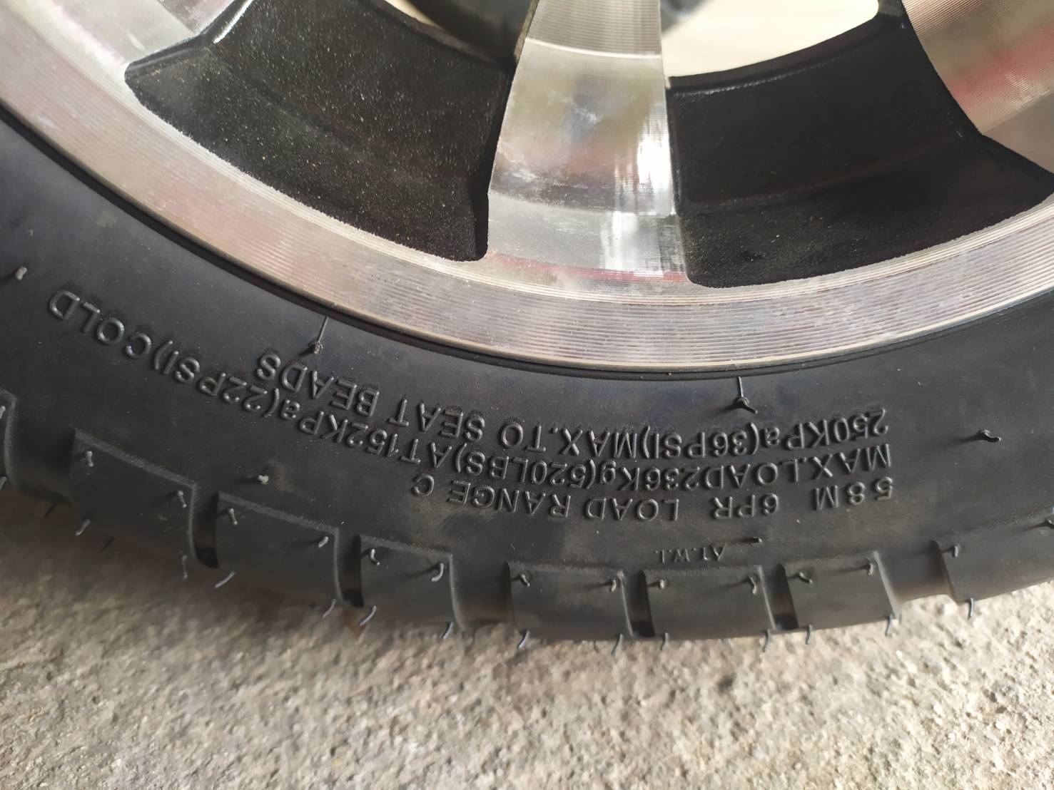 HORECA CP-3, สกูตเตอร์สามล้อ Citycoco มอเตอร์ 2000W แบตเตอรี่ลิเที่ยม 60V/20AH มาพร้อมตะกร้าหลัง ขนาดล้อ 10นิ้ว