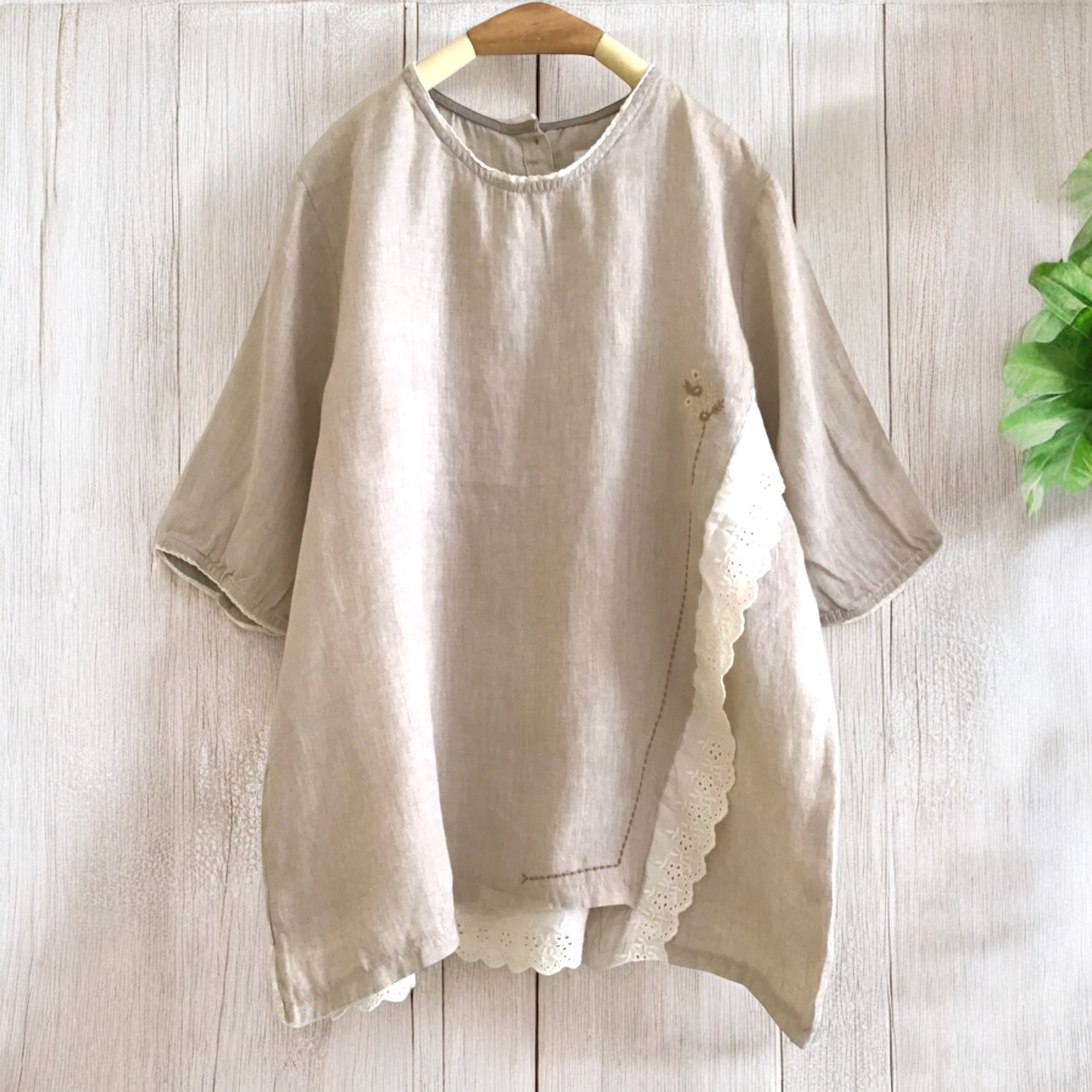 เสื้อผ้าฝ้ายลายปักแต่งผ้าลูกไม้
