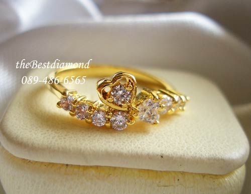 BR416+++แหวนแถวน่ารักๆ ดีไซน์ลงตัวสวยงาม +++ใช้เพชรหัวใจ ผสมพชรกลมได้ลงตัวสวยงาม เพชรสวย แบบน่ารักๆ ใส่ติดนิ้วได้เลยค่ะ