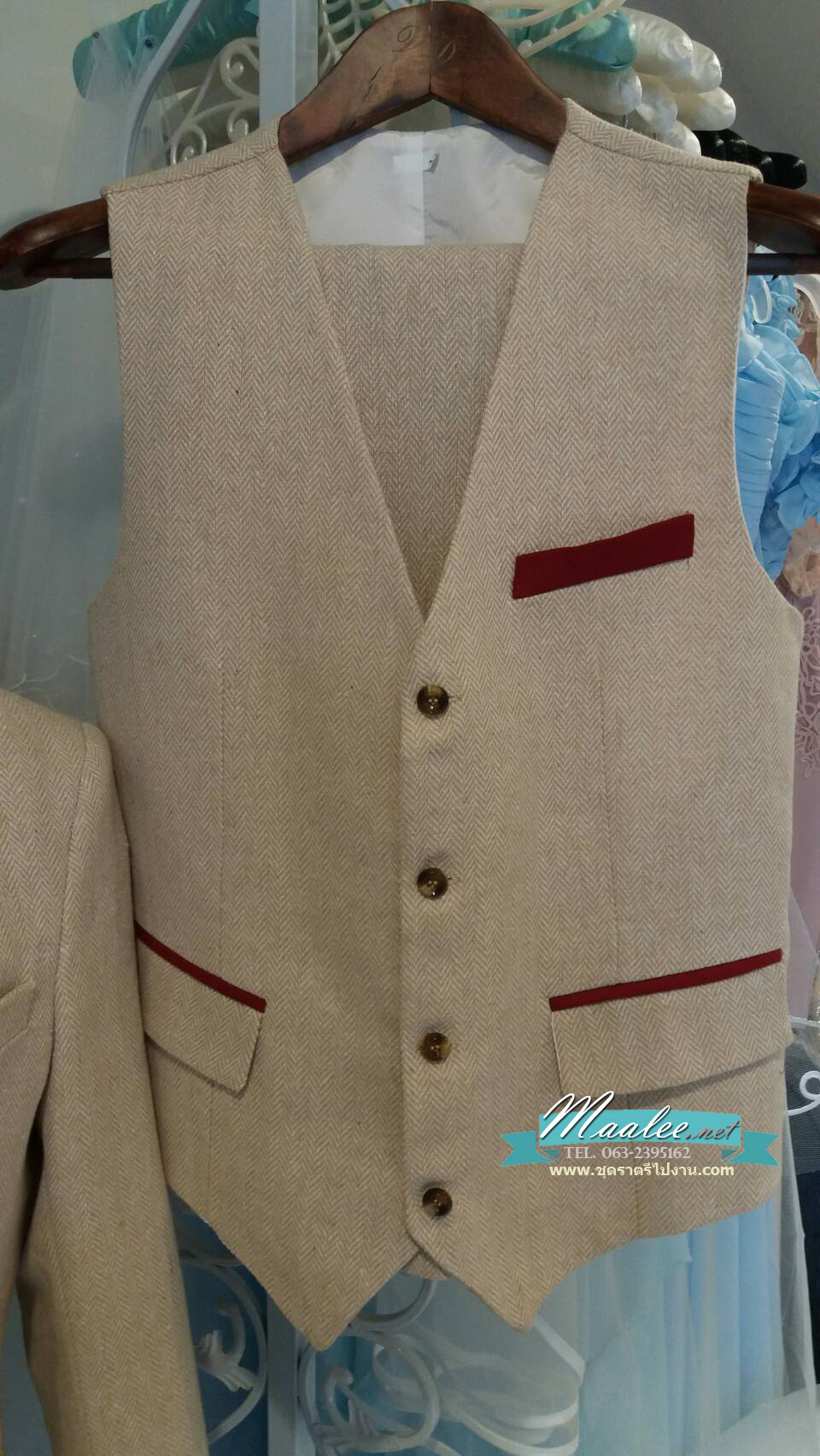 พร้อมเช่า ชุดสูทชาย ผ้าลินิน สีน้ำตาลอ่อน (พร้อมเสื้อกั๊ก)