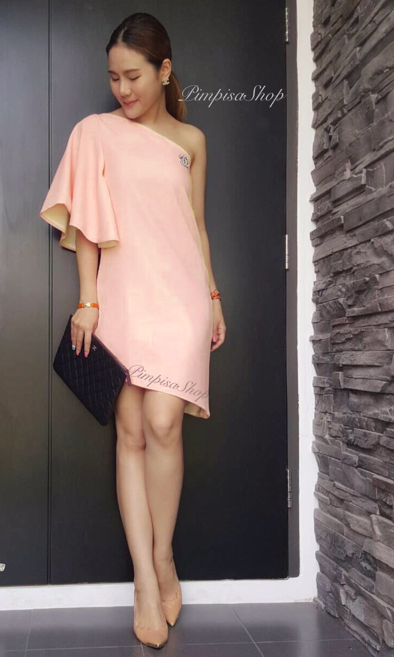 พร้อมส่ง ชุดออกงาน แบบเรียบหรู ปาดไหล่ สีโอโรส Peach (สั่งตัด) ใส่ได้ทั้งงานเช้า งานเย็น
