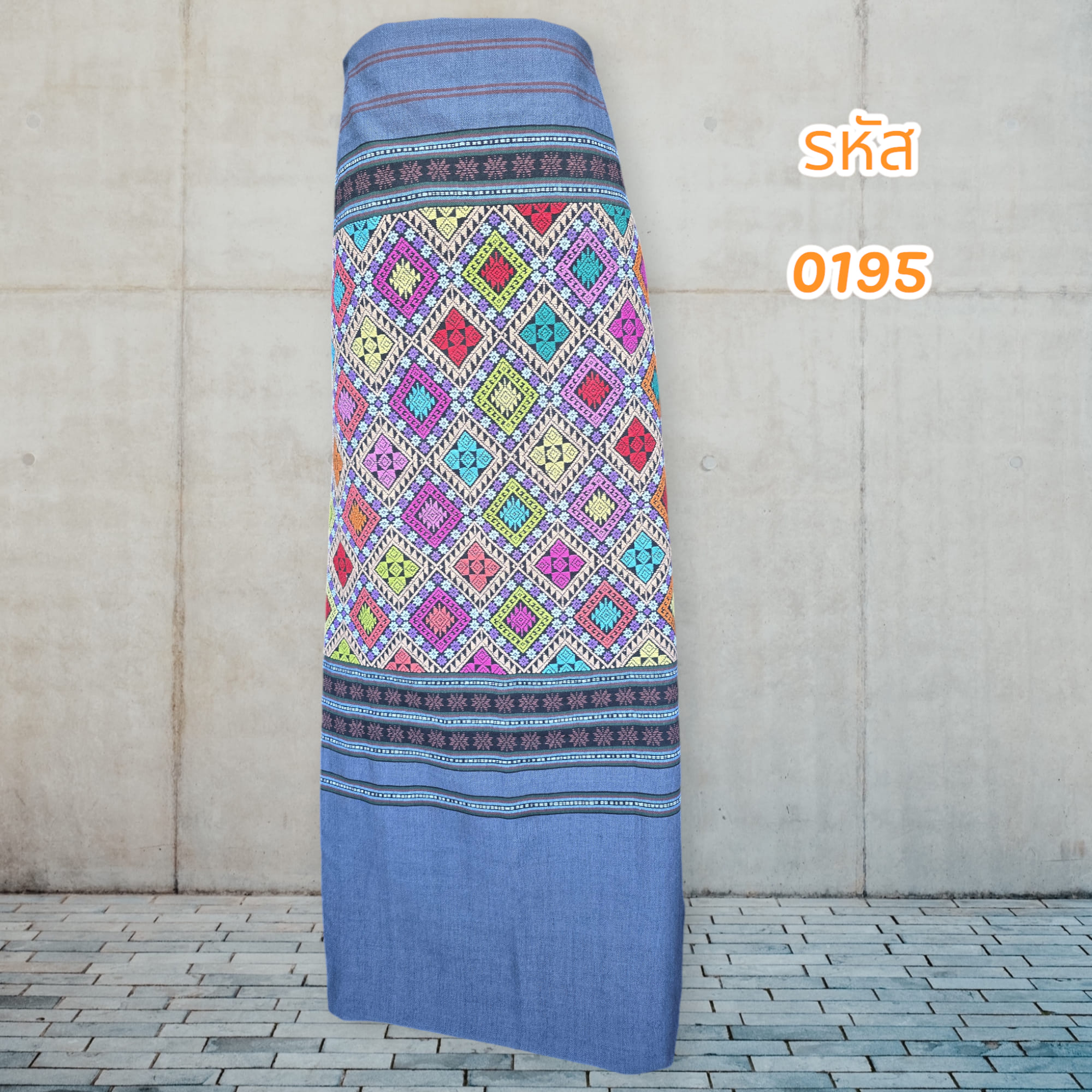 ผ้าฝ้ายทอมือลายหับดอกมะลิสีเทา (ผ้าเป็นผืน)