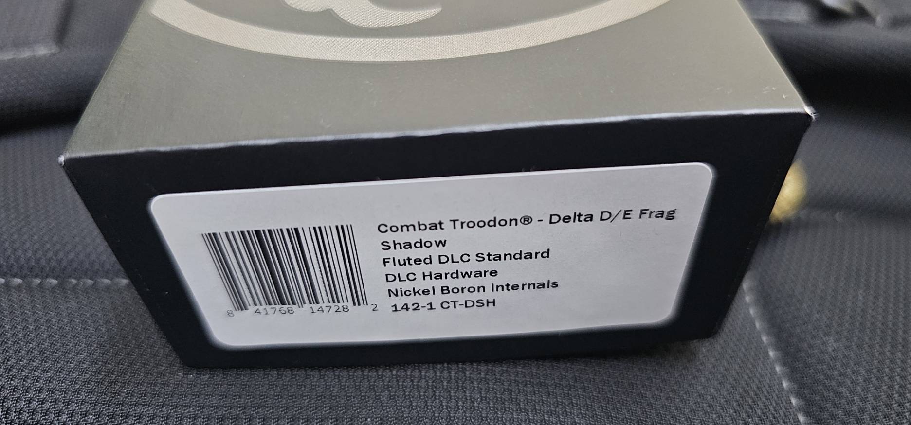 Microtech Combat Troodon D/E Shadow - Black Handle - Black Blade