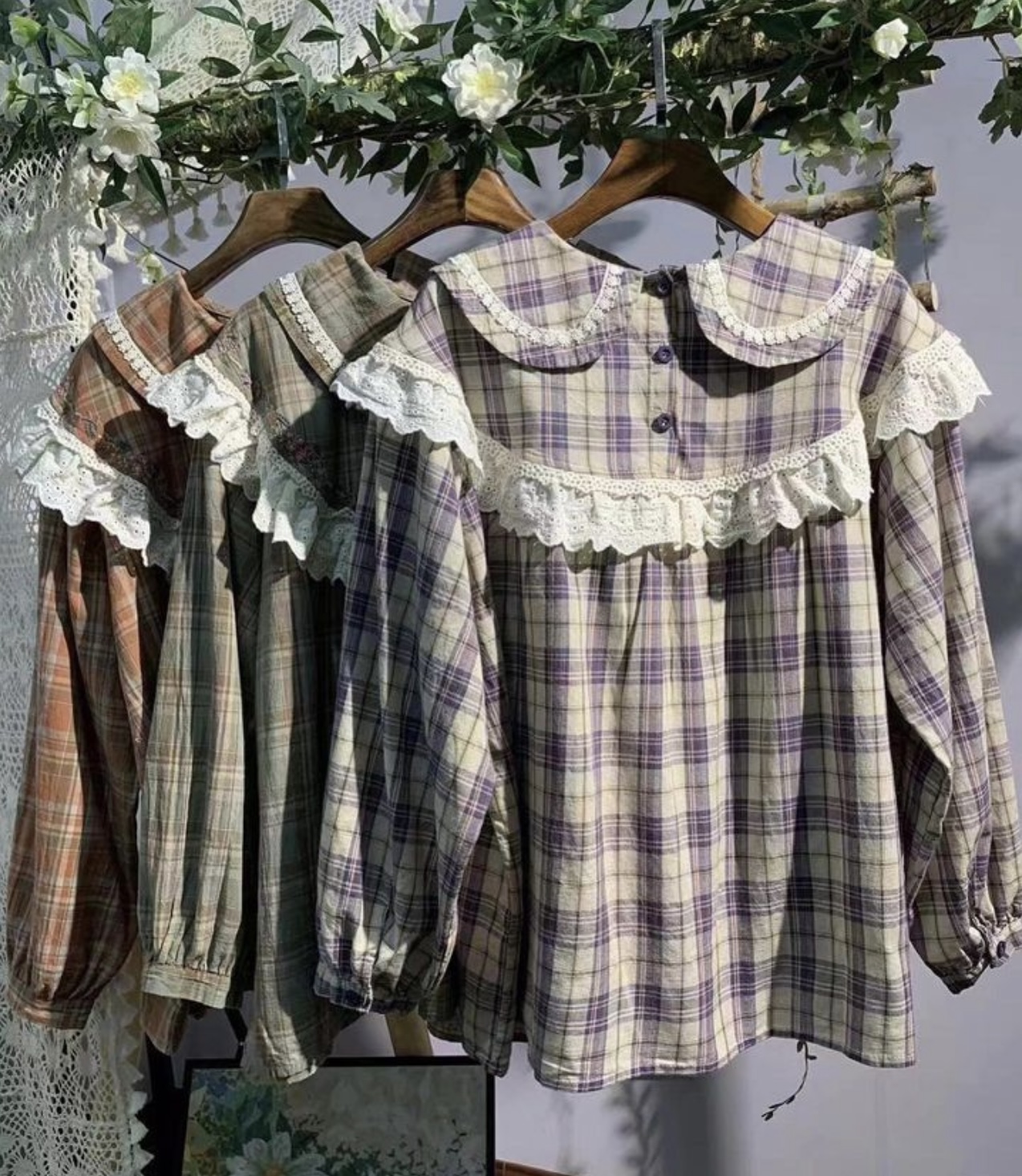 เสื้อผ้าฝ้ายลายสก็อตแต่งระบายลูกไม้