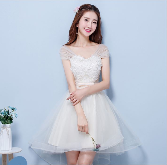 พร้อมเช่า เดรสขาว พรีเวดดิ้ง สวยหวาน กระโปรงตาข่าย ตัวชุดลูกไม้&วงเอว (ซิปหลัง)