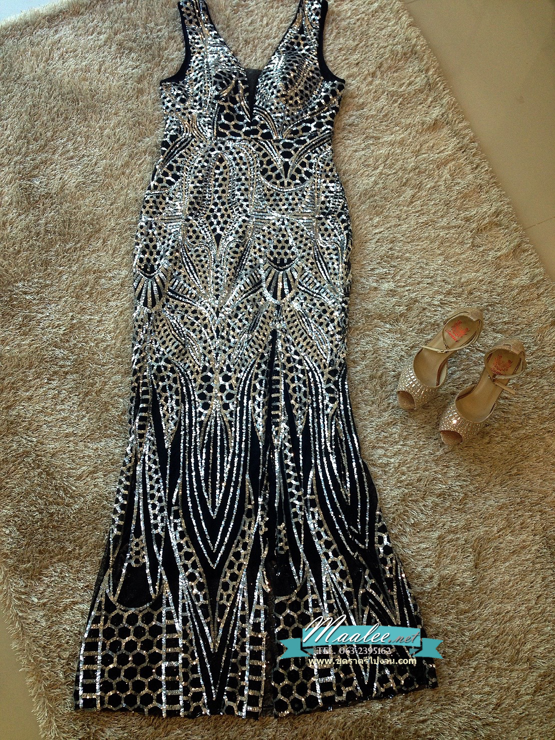 พร้อมเช่า ชุดราตรียาว ชุดออกงานกลางคืน งานพรอม แบบแขนกุด สีดำปักเลื่อมทั้งชุด หรูหรา Sexy แหวกหน้าขา โชว์หลัง