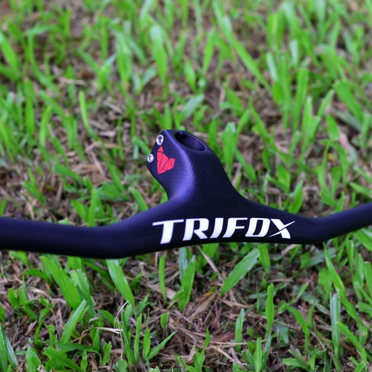 แฮนด์ตรงคาร์บอน TRIFOX TL-CHB03 Flat Integrated handlebar Mountain handle bar and Stem 2020