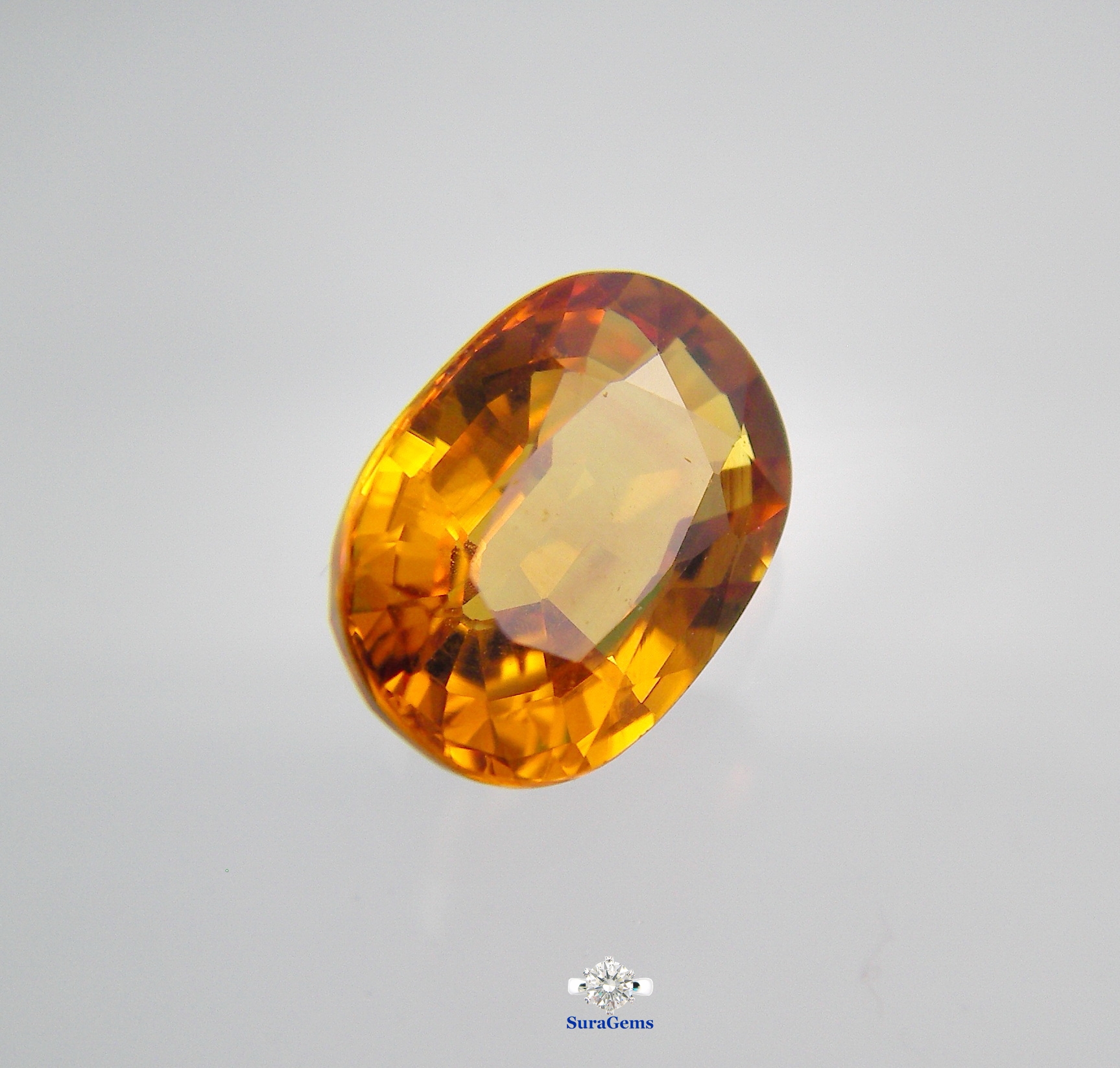บุษราคัม Yellow Sapphire 黄蓝宝石 น้ำหนัก 2.16 ct.