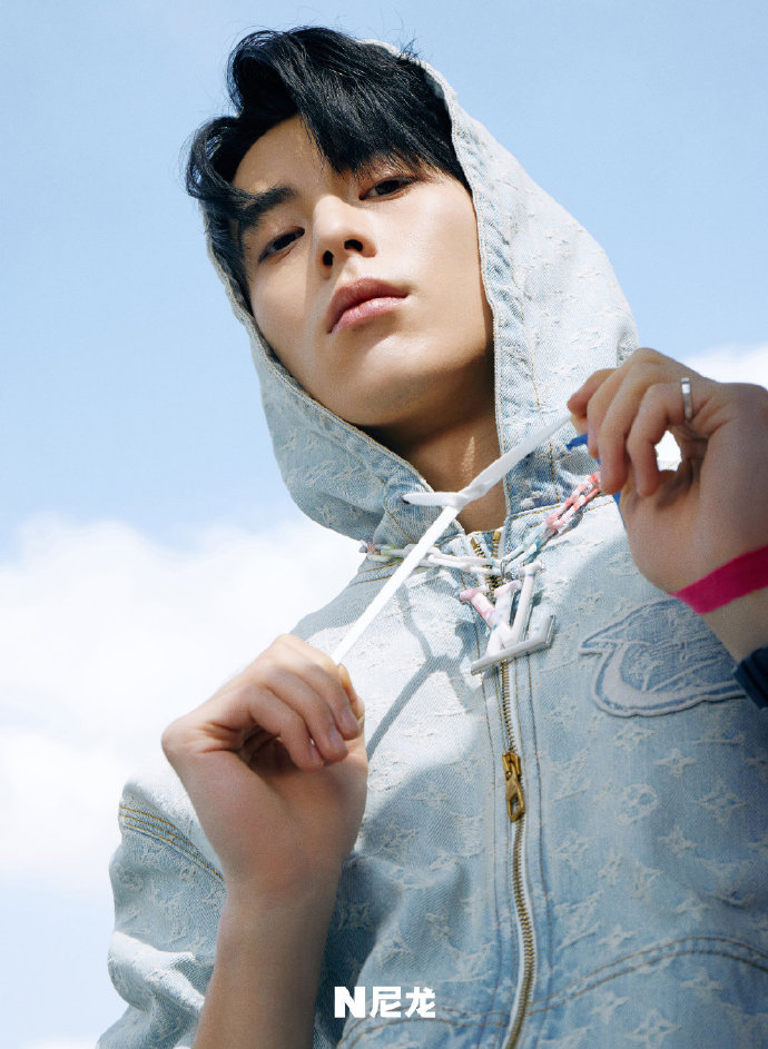 นิตยสาร NYLON ปก หวังเห้อตี้ ฉบับเดือน 5/21