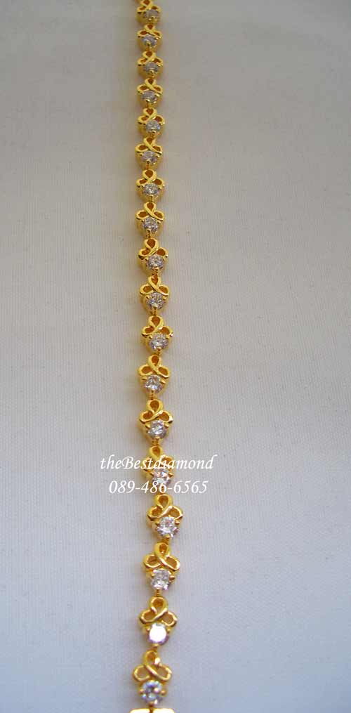 BC005===สร้อยข้อมือเพชรรูปดอกจิกแบบโปร่งรอบวง=== ดีไซน์น่ารักๆ เป็นรูปดอกจิกแบบโปร่งๆ วางติดๆกัน ดูน่ารัก งานเหมือนจริงสุดๆ หรูหราพอสมควร