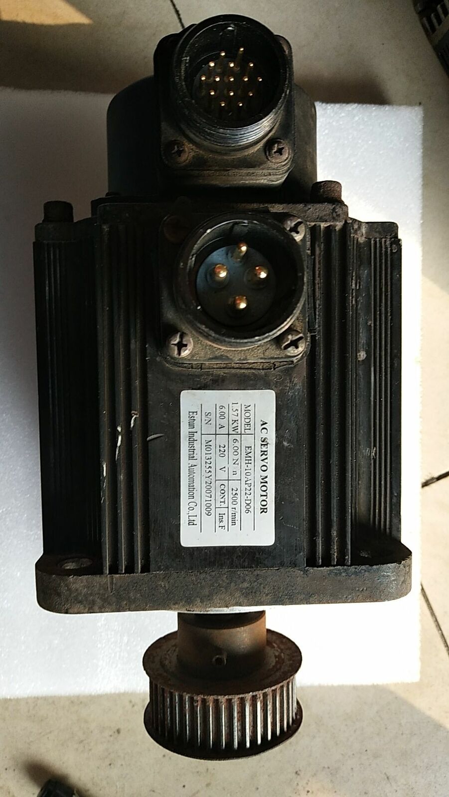 SERVO MOTOR " ESTUN " รุ่น EMH-10AN22-B06