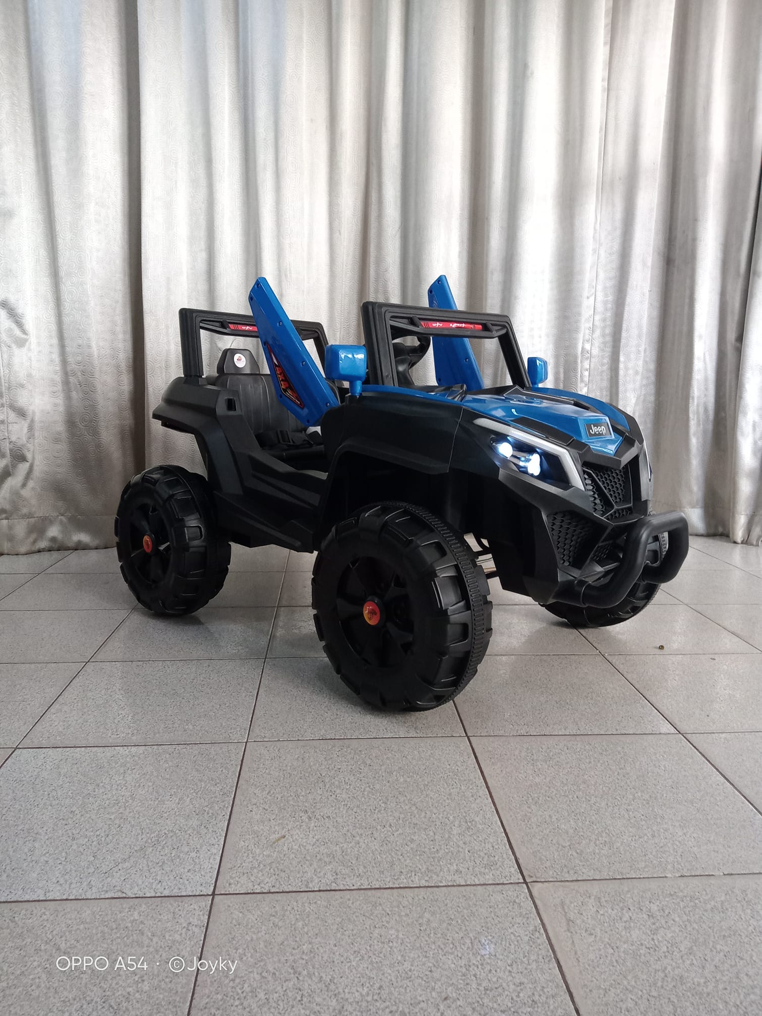 Jeep 4มอเตอร์ โยกได้ มีเพลงในตัว มีไฟ