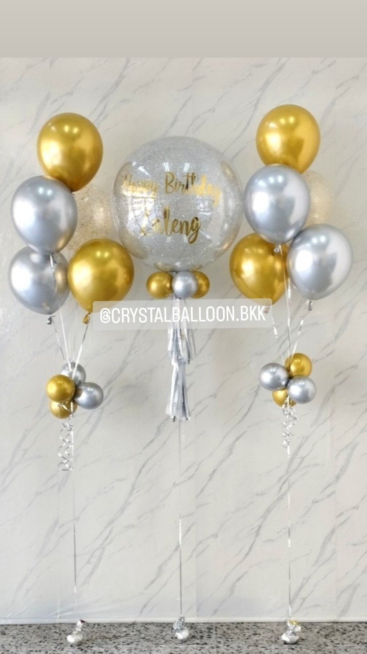 ลูกโป่ง วันเกิด Bubble ขนาด 24" กลิตเตอร์สีเงิน 1 ลูก พร้อม ช่อลูกโป่งสีโครเมี่ยม ช่อ 5 ลูก 2 ช่อ พร้อมตกแต่ง สามารถเปลี่ยนสีลูกโป่ง/เปลี่ยนข้อความ/เปลี่ยนขนาดได้