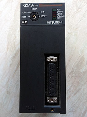 PLC " MITSUBISHI " รุ่น Q2ASCPU