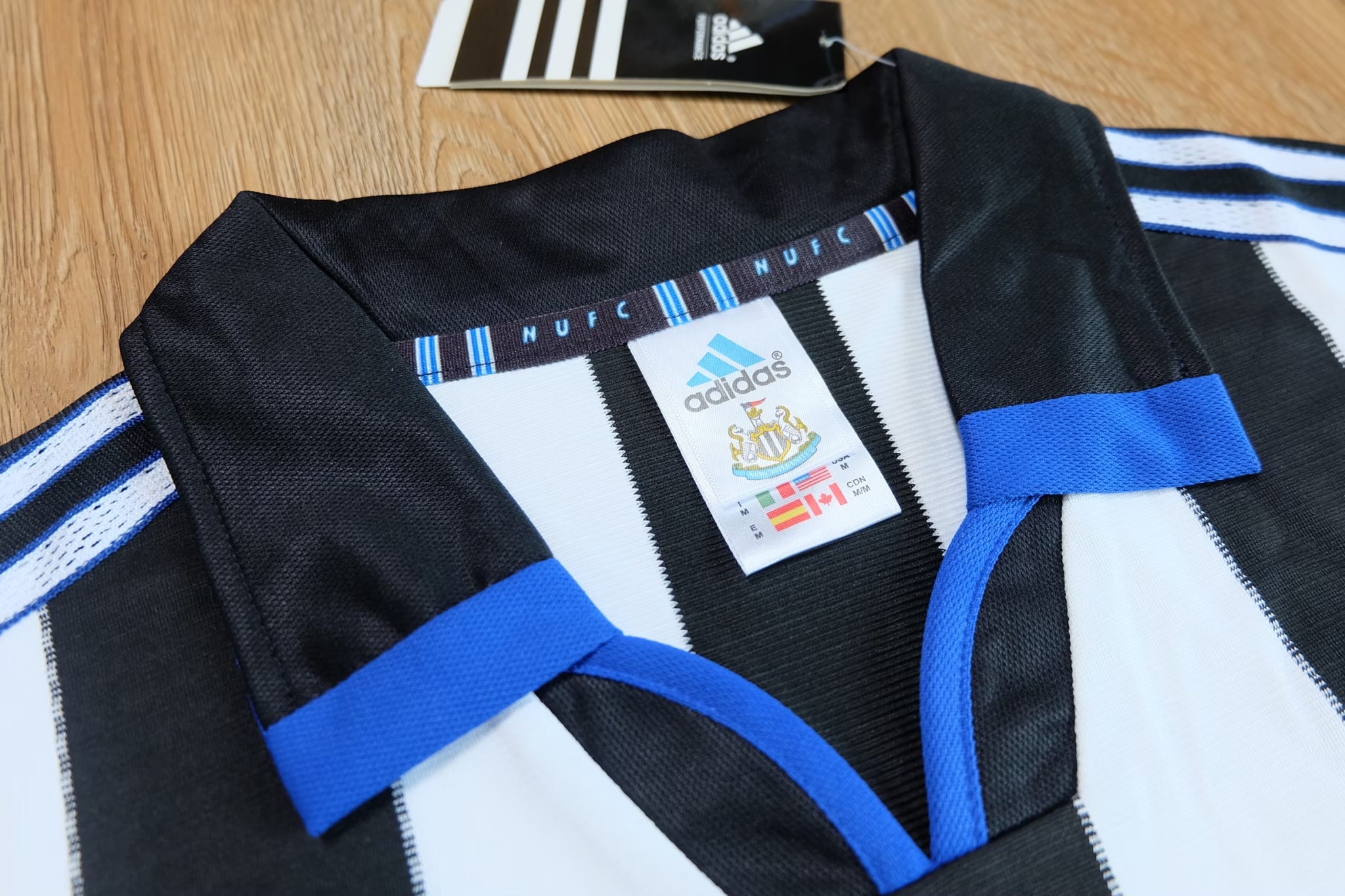 Newcastle 2000/01 Home Retro Jersey เสื้อบอลย้อนยุคนิวคาสเซิล NTL