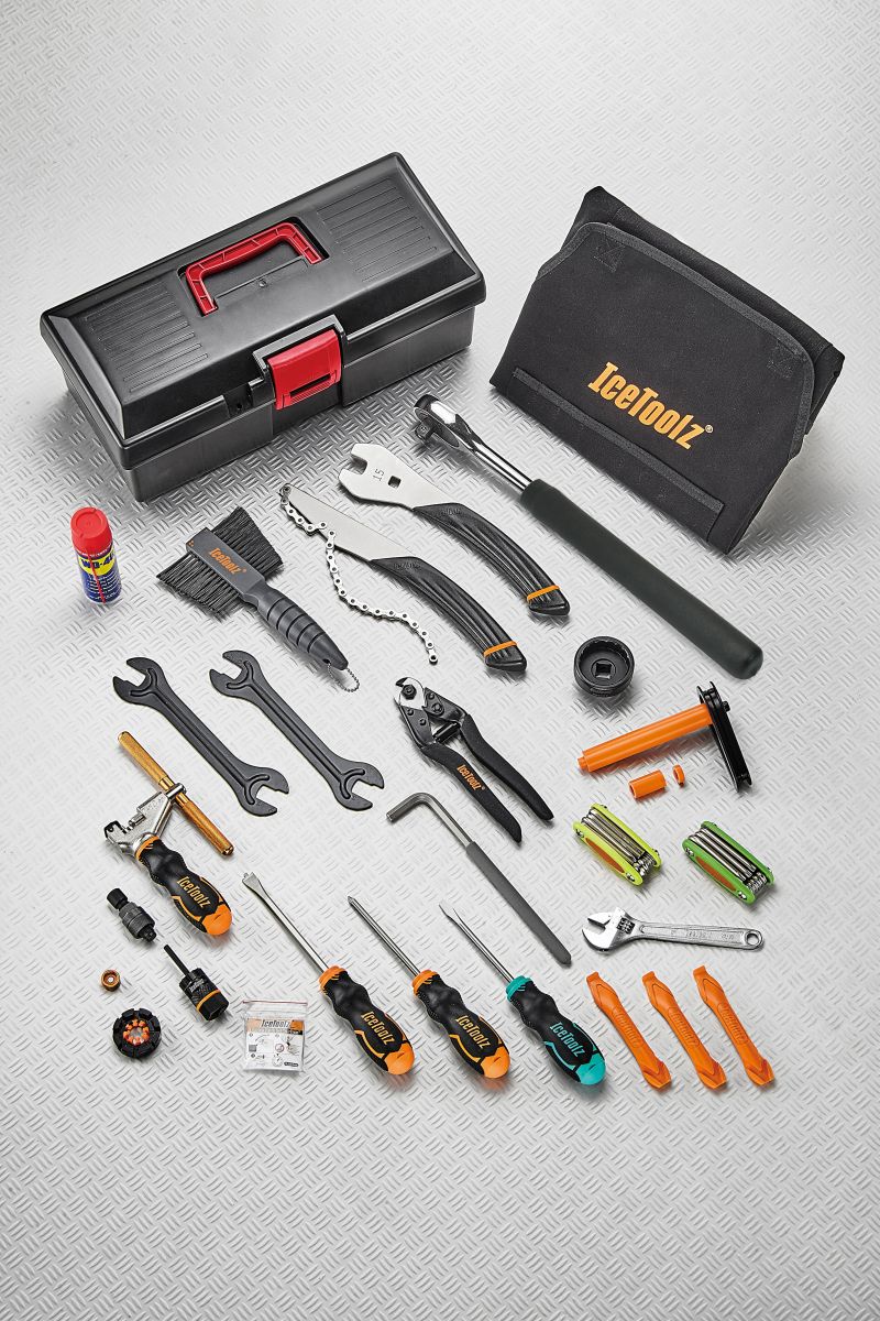 กล่องเครื่องมือชุดใหญ่ IceToolz Pro Shop Mechanic Tool Kit, 85A7