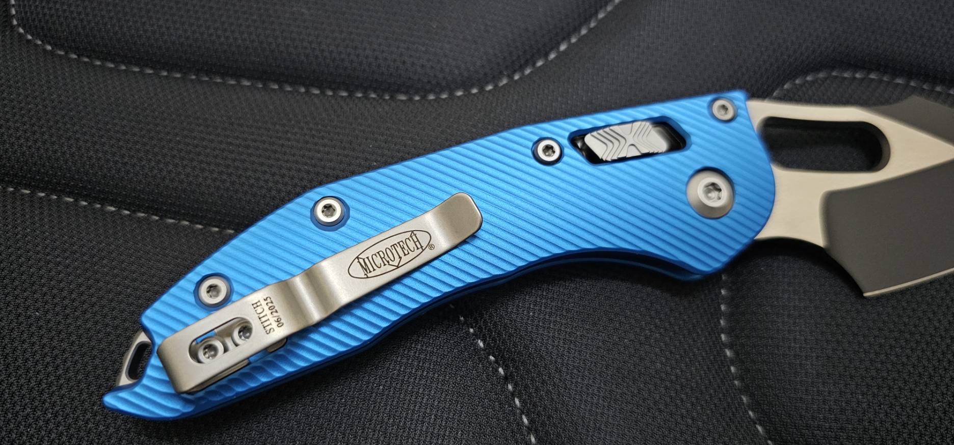 Microtech Knives Manual Stitch RAM LOK Fluted Aluminum Blue Standard & Black M390MK