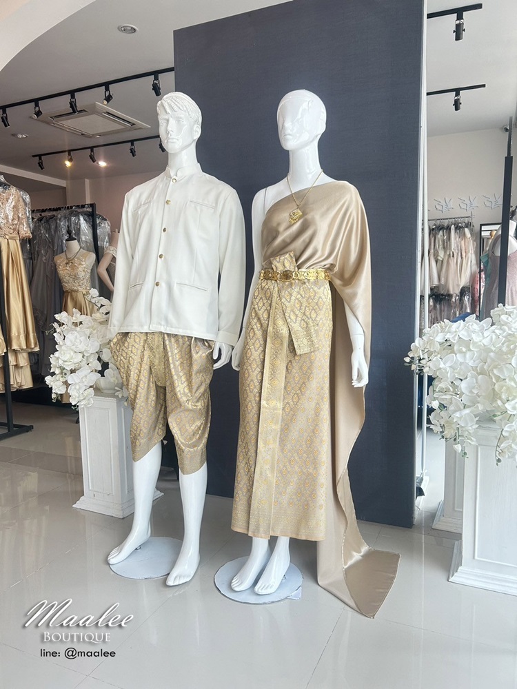 เช่า ชุดไทย ชุดเพื่อนเจ้าสาว ชุดไทยผ้าถุงสีเทาชาทอง สไบสีทองน้ำตาล