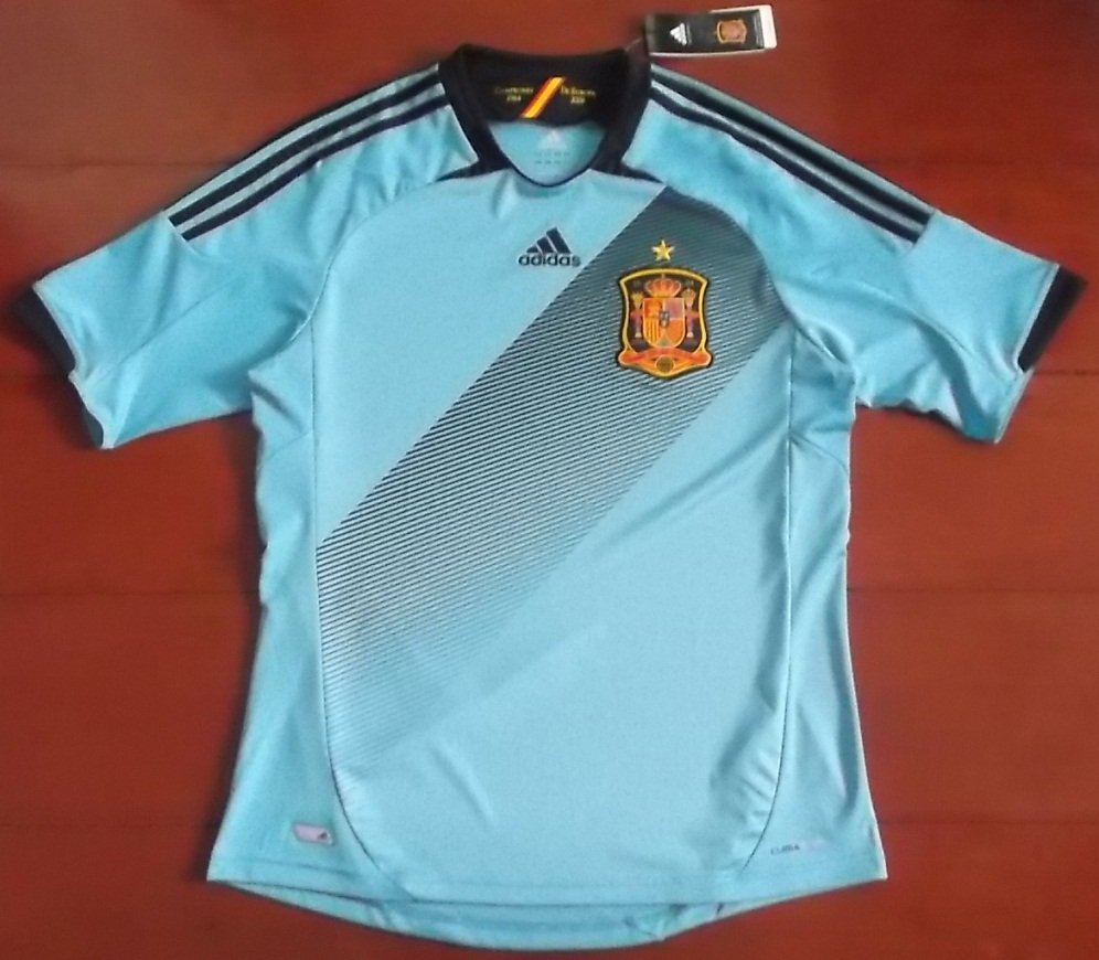 เสื้อฟุตบอล ทีมชาติสเปน ชุดเยือน ชุดลุยศึกยูโร 2012 ใหม่ M-Size / SPAIN Football Shirt Away Kit EURO 2012 Jersey NEW M-Size