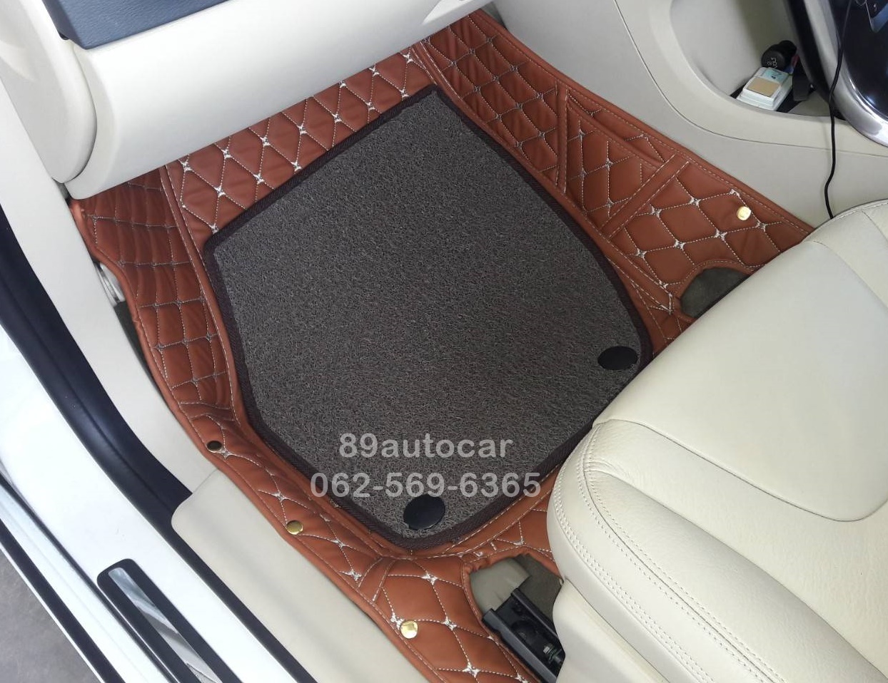 สั่งตัดพรมรถยนต์ Volvo S60 2012 ปูพรม7D สีน้ำตาลเข้มด้ายทอง + ไวนิลสีน้ำตาล