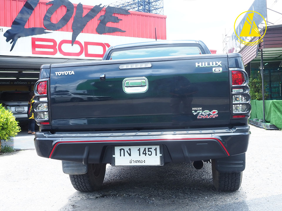 ครอบกันชนท้าย TRD 1 : VIGO CHAMP 2012-2015