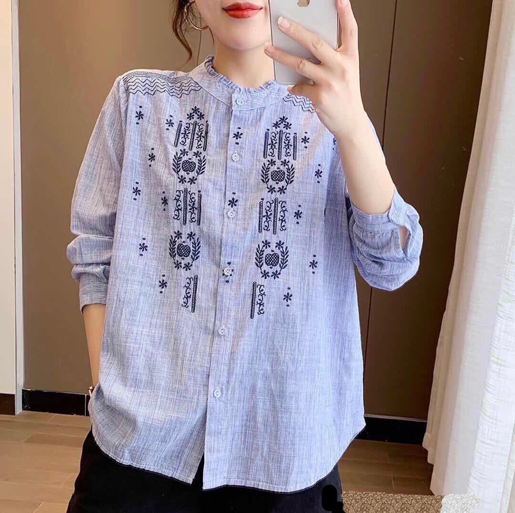 เสื้อผ้าฝ้ายลายริ้วปักลาย