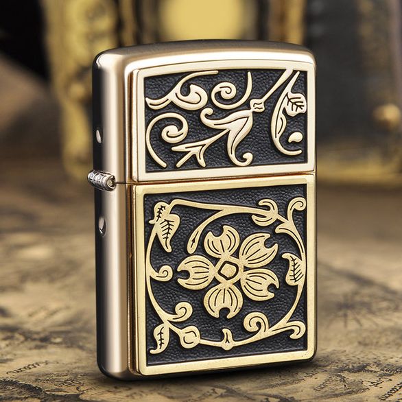 ไฟแช็ค Zippo แท้ บุปผาทองคำ "Zippo 20903, Gold Floral Emblem Brushed Brass" แท้นำเข้า 100%